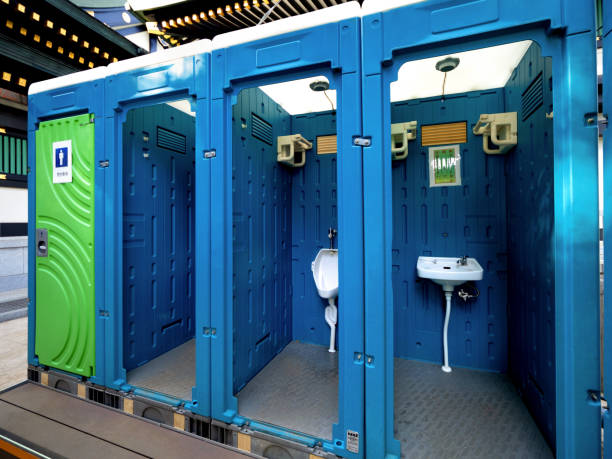 Portable Toilet Options We Offer in Oak Park, MI